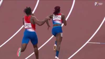Reporter interrogates Olympic athlete on baton handoff; disrespectfully informs her she is DQ'd