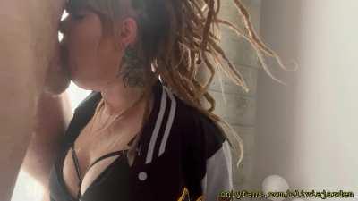 grab my hair use my sloppy throat