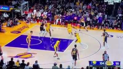 AI leaving their man open for no reason smh