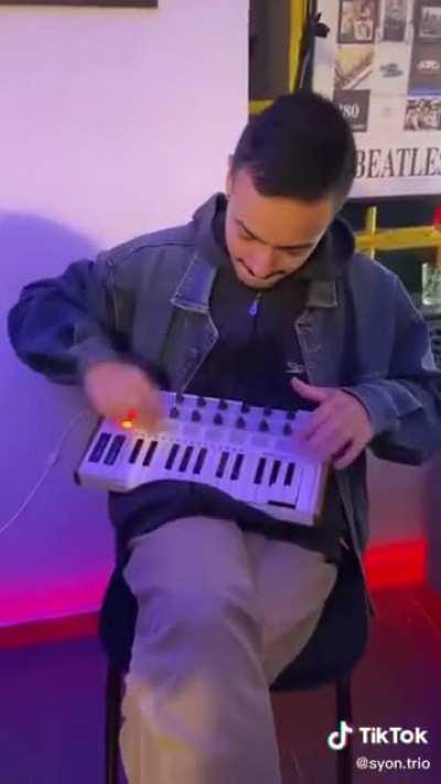 Todo Nicolas Cagezinho