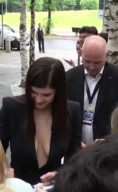 Alexandra Daddario