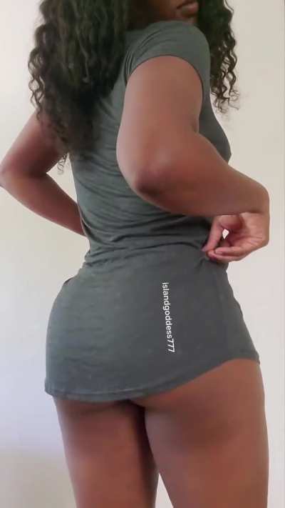 Keep it natural or get a BBL?