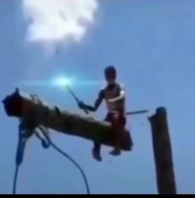 2 000 upvotes , please 🙏🏻🙏🏻