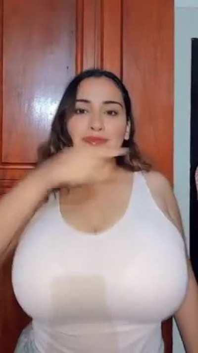 un vídeo de su tik tok