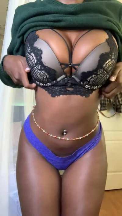 What's Better Ass or Tits?