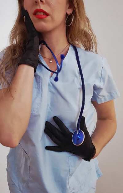 Gloves on… and a nurse who really loves her job!