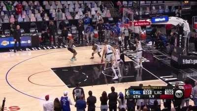 [Highlight] Batum just misses the layup in traffic with 8.8 seconds remaining