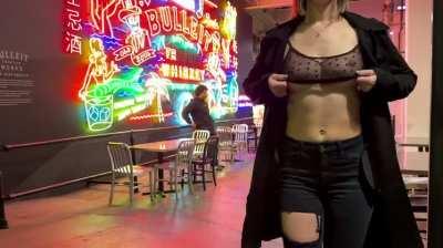 Flashing around a group of tourists [gif]