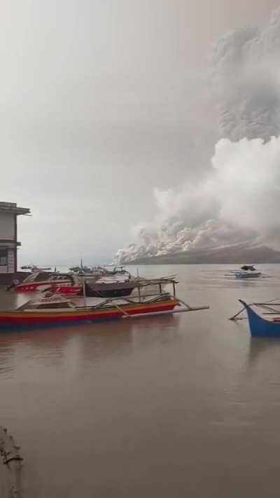 Volcanic eruption in Indonesia