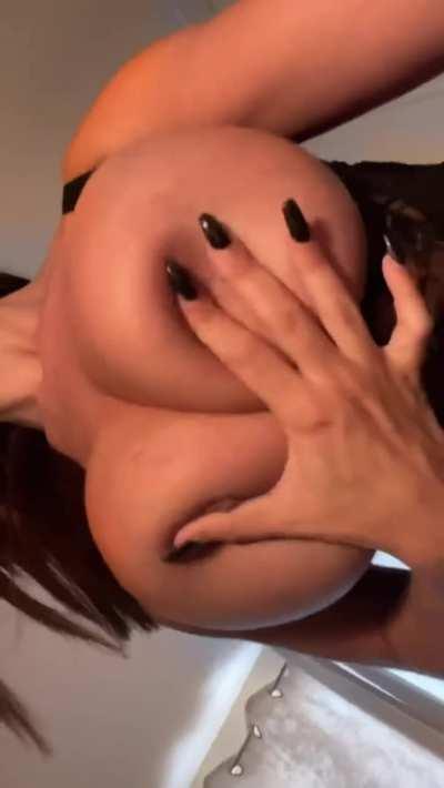 Just showing off my new outfit 🙊