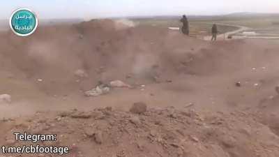 Al Nusra fighters surround and trap Syrian soldiers and kill all of them