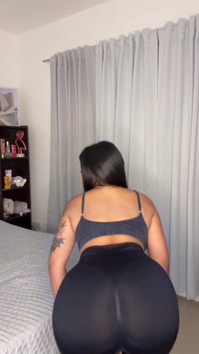 What can I do to make you want to fuck be after seeing my tight leggings?