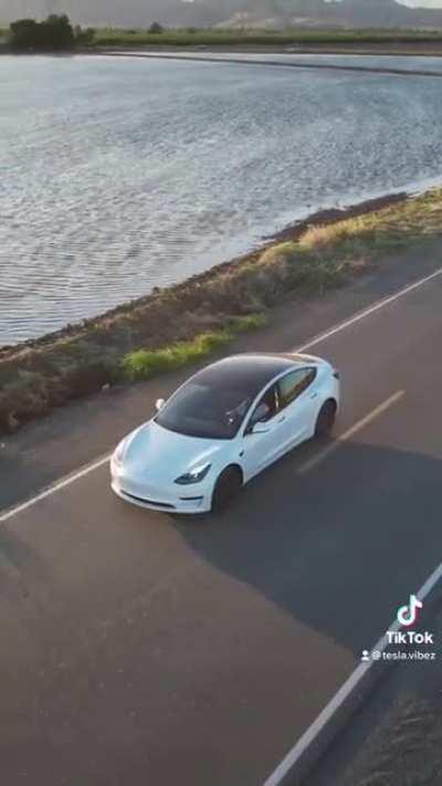 Nothing beats them sunset drives! 😎