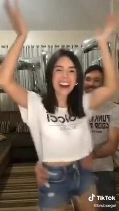 This couple with height difference