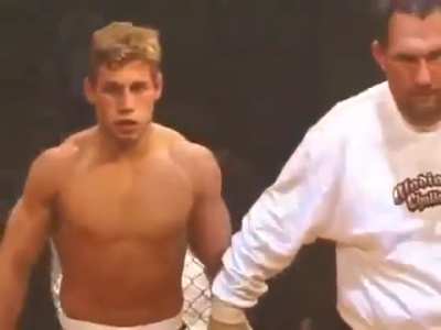 Urijah Faber vs. Jay Valencia (supposedly Fabers 1st MMA fight)