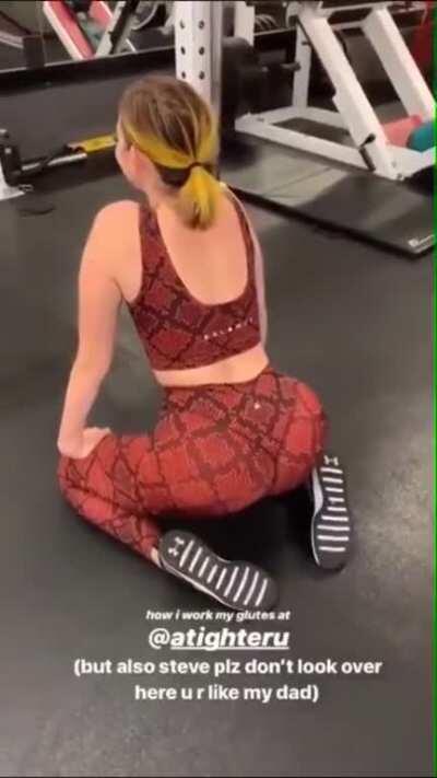 What that last guy posted, but I think the second half is the best part of the video 🤤