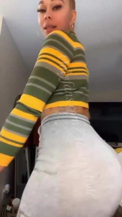 Do you want some fries with that shake 🫨?