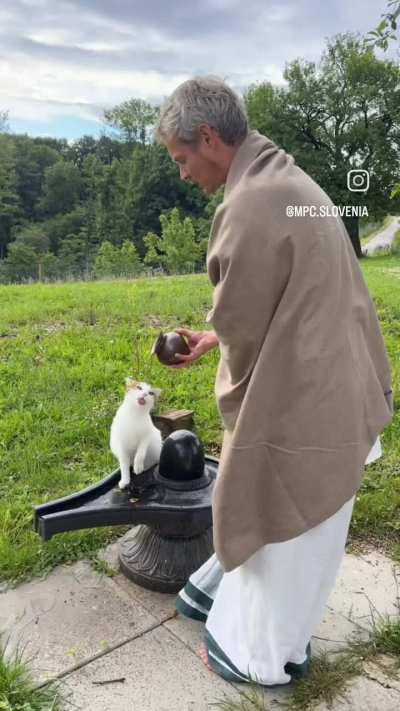 A wholesome clip i got across in Instagram