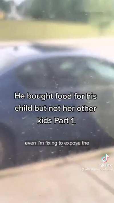 Yall think he in the wrong? I ain gon lie she got shit backwards 😂