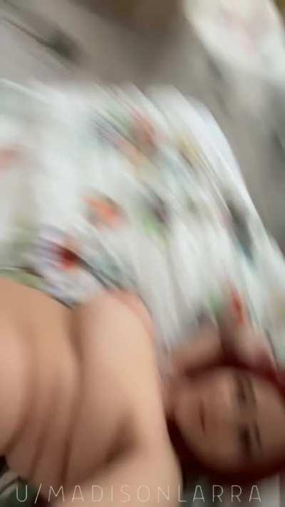 Would you spend this weekend in bed with me ? 👀