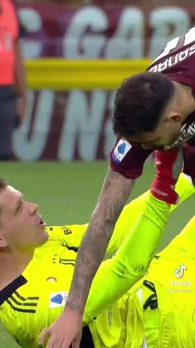 Comment something funny plz and bdw updoot me