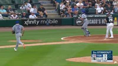 [Highlight] Alek Manoah blows away Leury Garcia with a 95 mph cutter