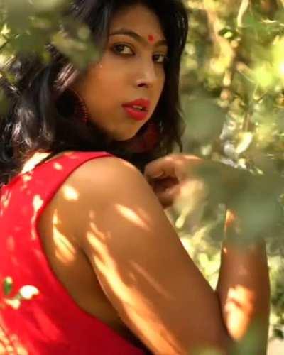 Nothing is more sexy than a saree🥵