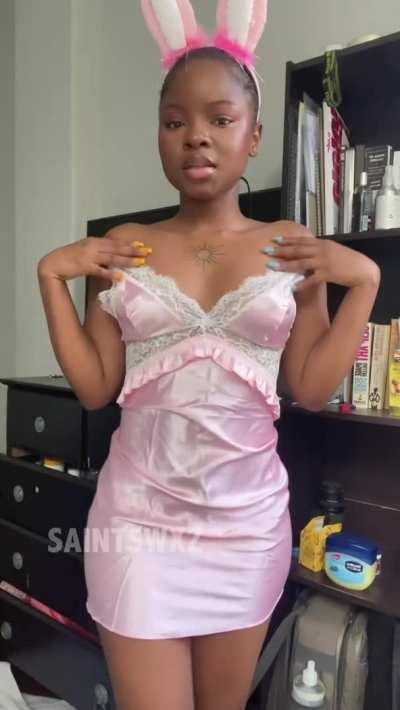 watch my outfit magically disappear ☺️then come over and let’s fuck like rabbits 😉