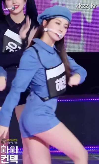 Izone - Hyewon booty s line