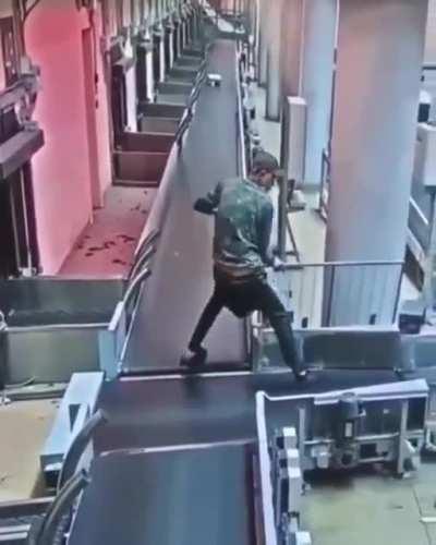 hmb while I find my lost luggage