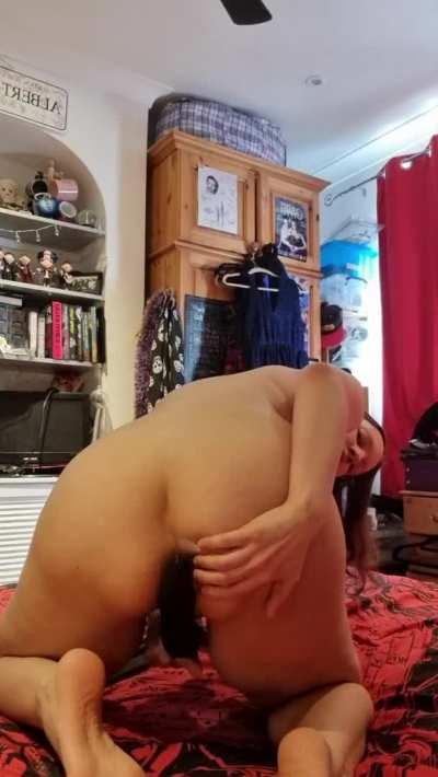 Just finished using my dildo on my bed 😉❤