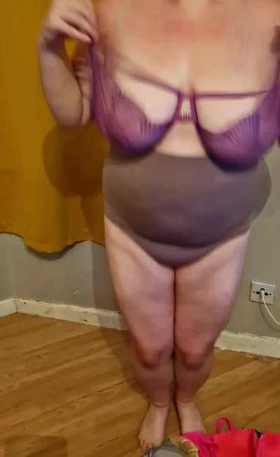 70% OFF! Only $4.50😍 NO PPV, NO ADS, NO SPAM🥰 PREMIUM B/G and solo vids on feed☺️ Various services available 🤭