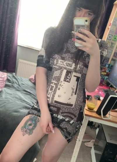 i hope u don’t mind my lil bulge... come and play with it? 😳