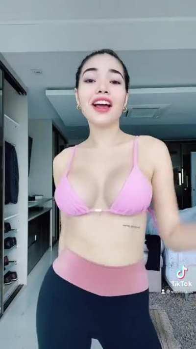 Vitória Laís (@vitorialaais)