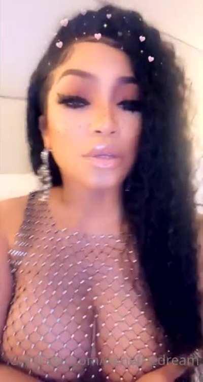 got 🔥 new dms from her