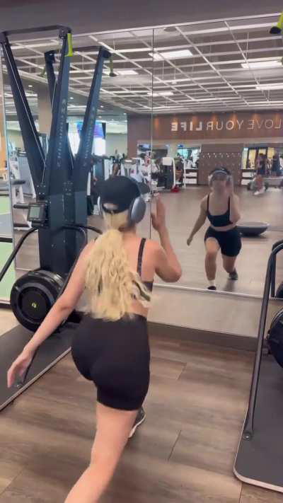 Working out at the gym | IG 7/19/24