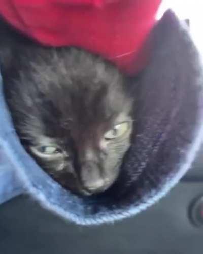 I keep that thang on me