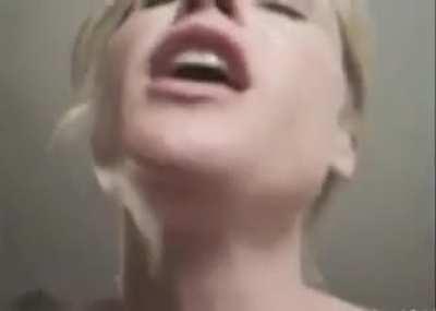 Julie Bowen officially my new favourite video always been a big fan of her