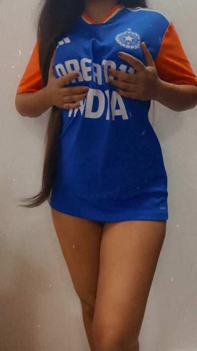 Offering the Indian team a gangbang with me🇮🇳❤️😁