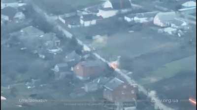 azov engaging multiple enemy targets