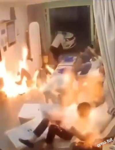 WCGW pouring water over oil fire