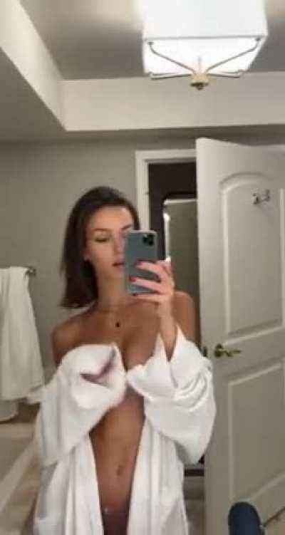 c00k likes her new bathrobe