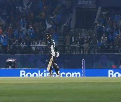 2 consecutive wickets of Shami