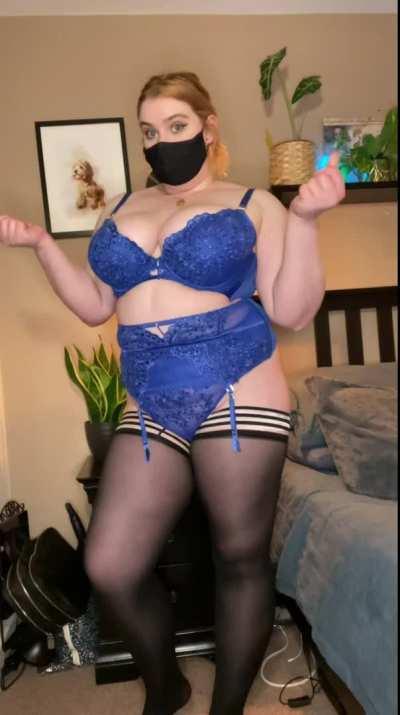 This cake comes with multiple layers 🍰