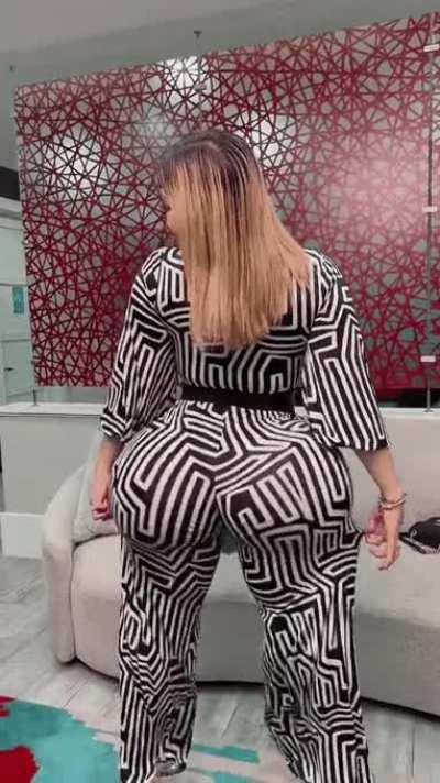 don't stare at it for too long you might get hypnotized