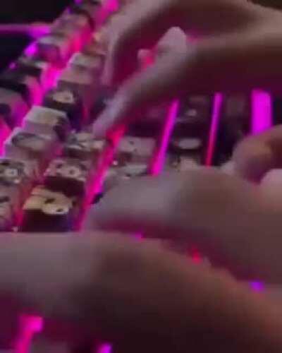Keyboard for the men of culture!