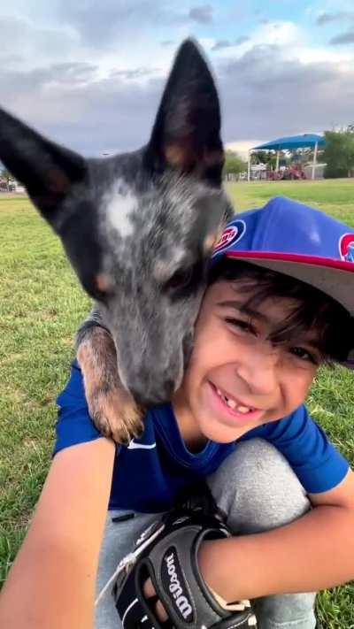 Kid takes selfie 😊😊