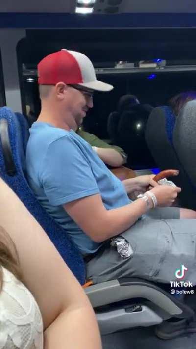 Nah why he got the Franks on deck for double glazin is crazy 😂😂