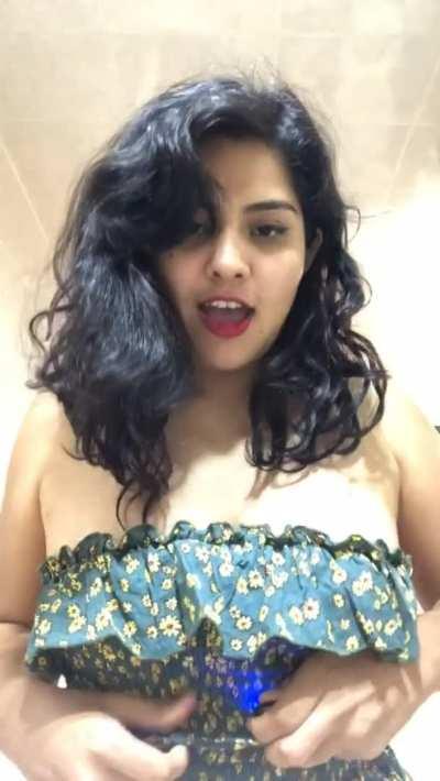 Showing of her amazing boobs