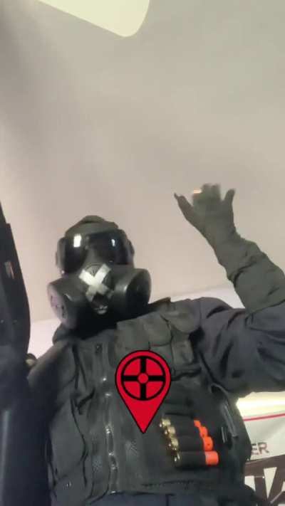 Why do Lion Mains do this...